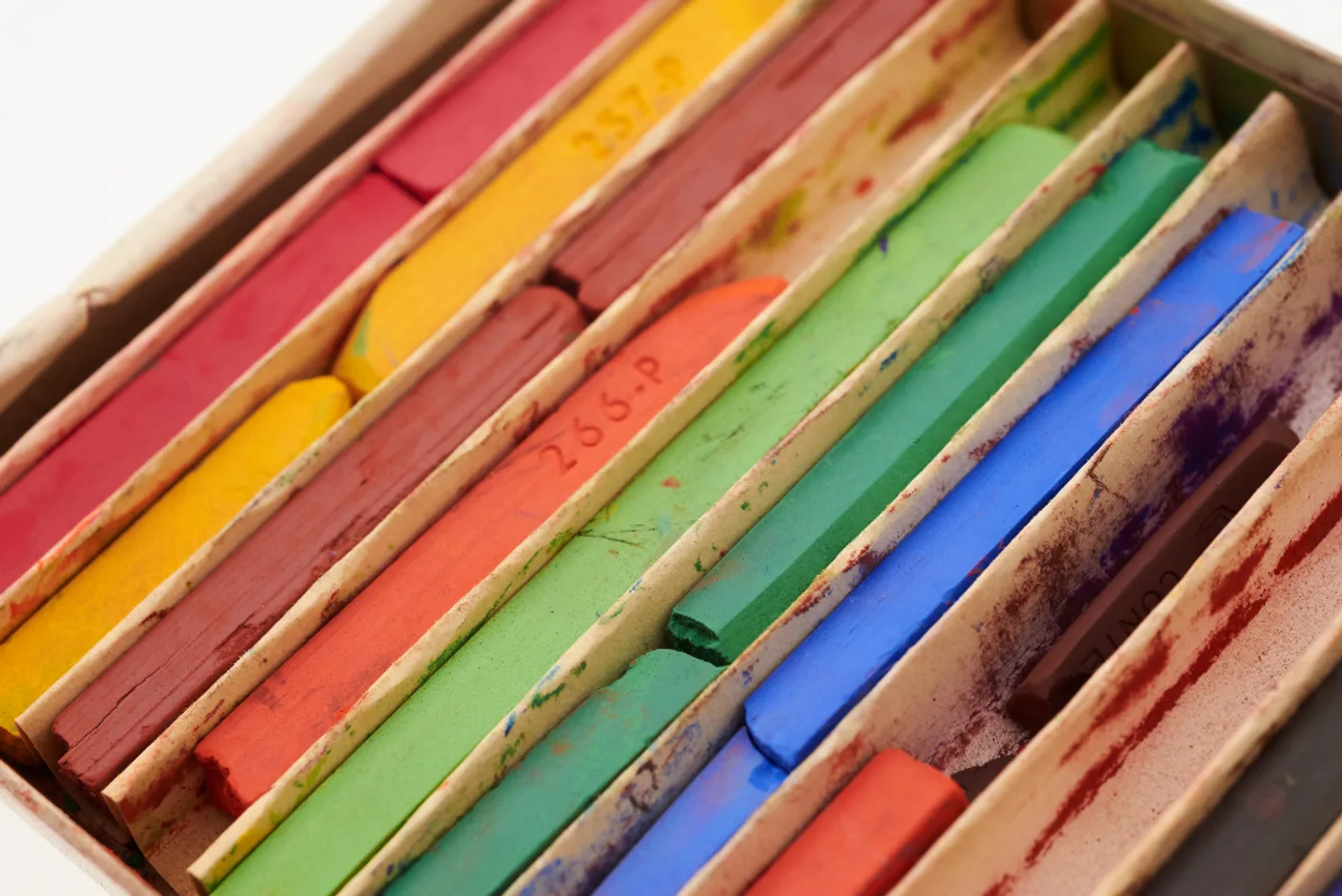 Soft Pastels (24 Colours)