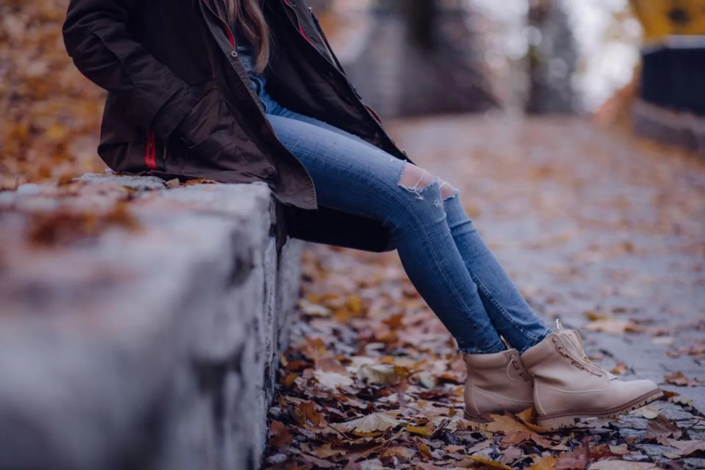 Distressed Relaxed Jeans