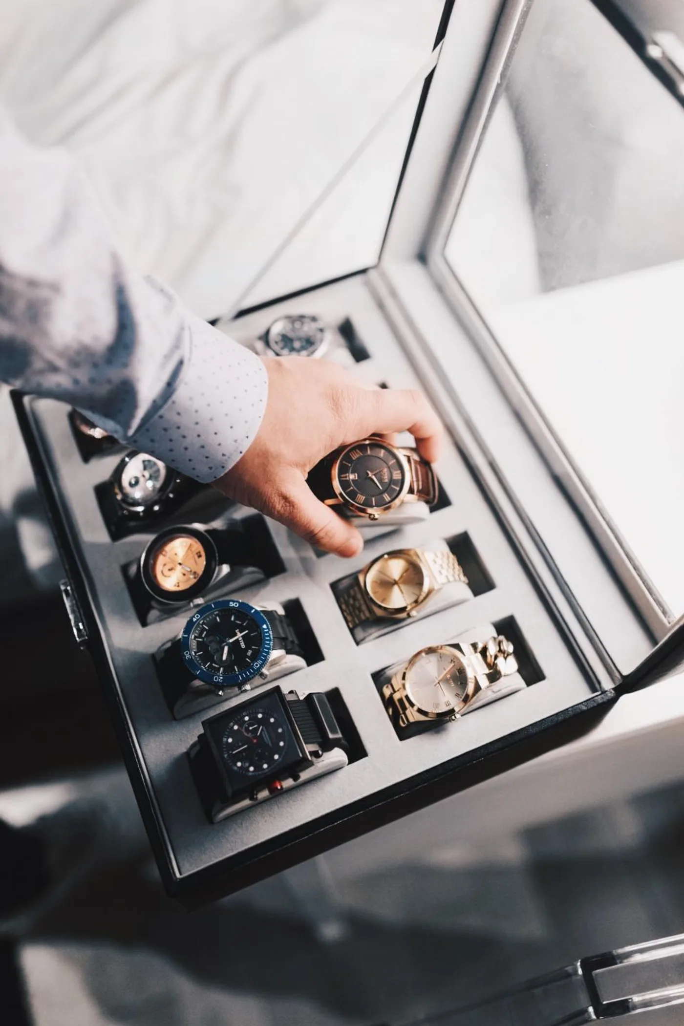 Eight-Slot Glass-Top Watch Box