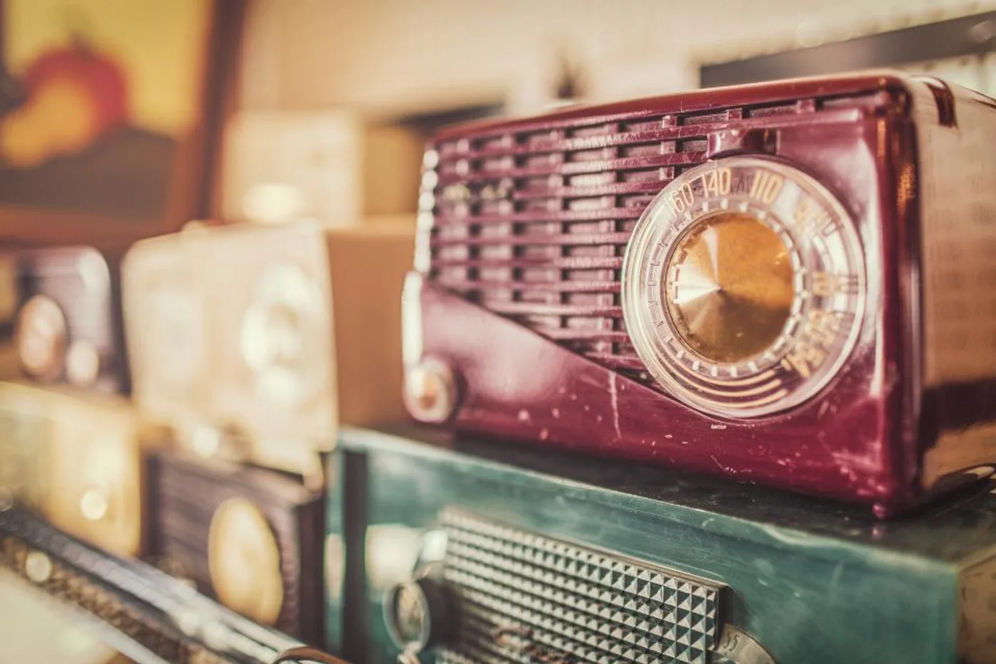 Arc Retro Bluetooth Radio