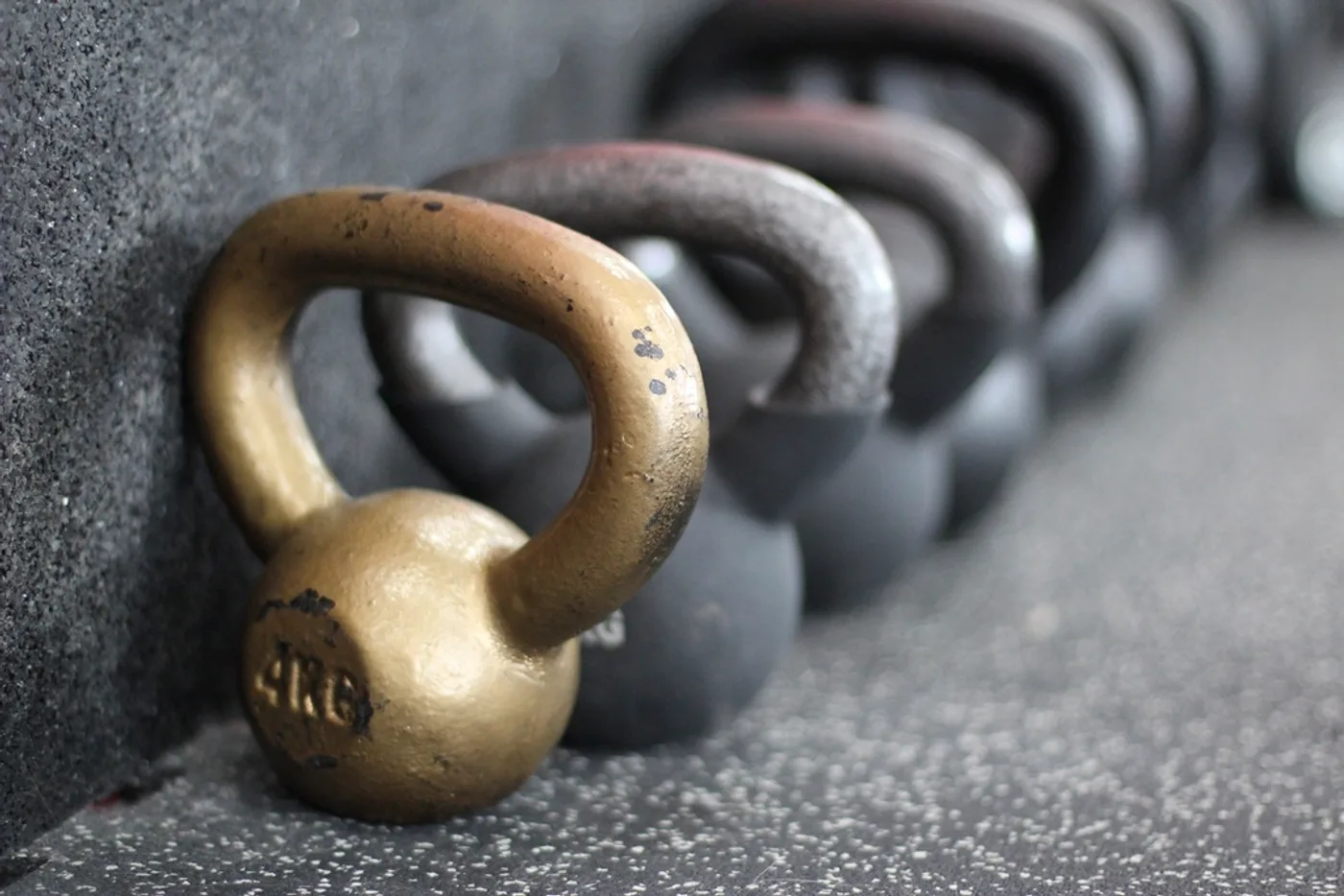 Iron Akhada Cast-iron Kettlebell, another view