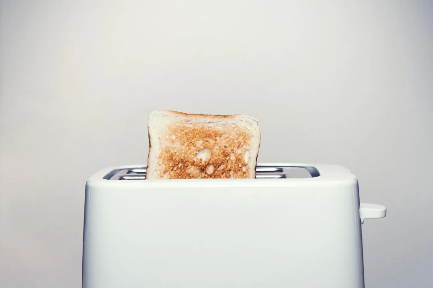 Crisp 2-Slice Pop-Up Toaster